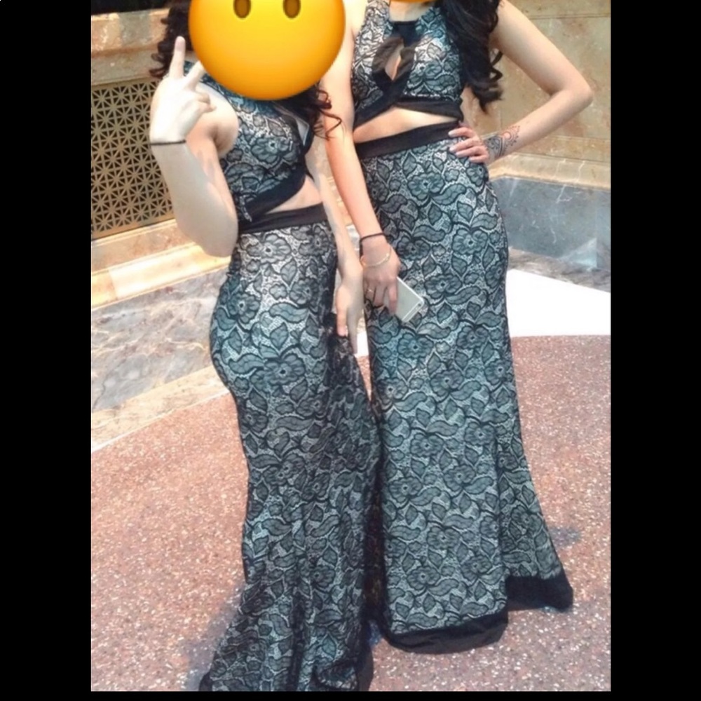 Windsor Long fitted dress! Size XS